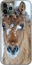 Geschikt voor iPhone 11 Pro Max hoesje - Jong fjord paard bedekt met sneeuw - Siliconen Telefoonhoesje