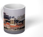 Mok - De skyline van de stad Luanda in het Afrikaanse Angola - 350 ML - Beker