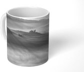 Mok - Zonnestralen en mist in Toscane - zwart wit - 350 ML - Beker