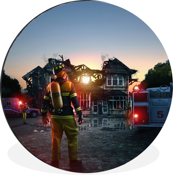 WallCircle - Wandcirkel - Muurcirkel - Brandweerman voor verbrand huis - Aluminium - Dibond - ⌀ 60 cm - Binnen en Buiten
