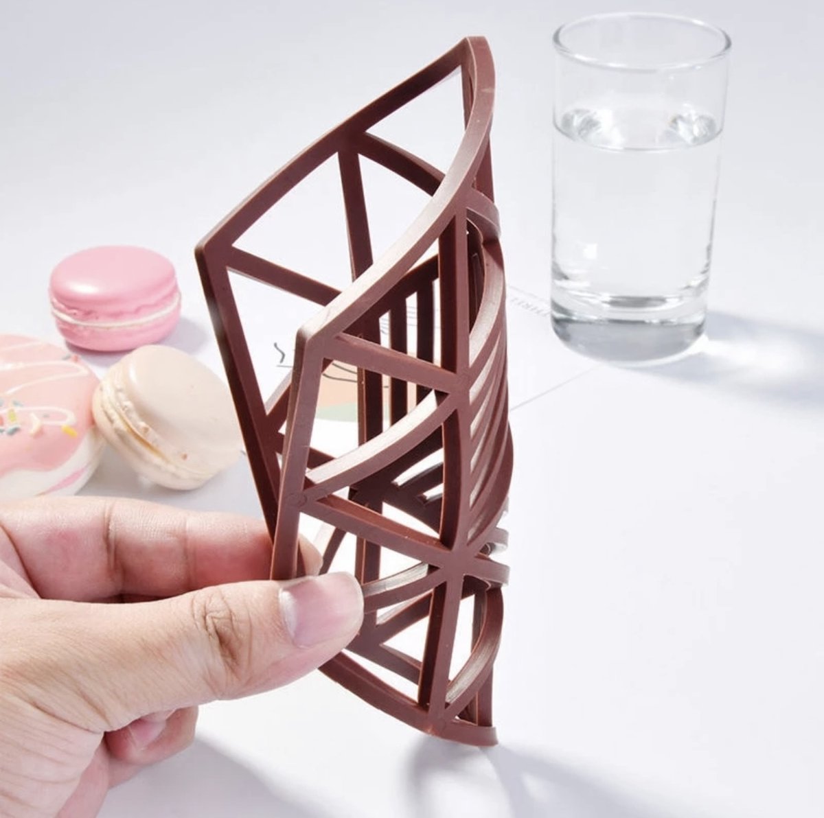 Protection Plan De Travail Set 4 Dessous De Plat Silicone Pliables - Résistants Chaleur - Design X Pratique Dessous De Plat Pliable Anti-chaleur