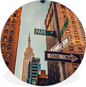 WallCircle - Wandcirkel ⌀ 90 - Het Empire State Building tussen de hoge gebouwen in New York - Ronde schilderijen woonkamer - Wandbord rond - Muurdecoratie cirkel - Kamer decoratie binnen - Wanddecoratie muurcirkel - Woonaccessoires