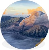 WallCircle - Wandcirkel ⌀ 30 - Mist in Indonesië - Ronde schilderijen woonkamer - Wandbord rond - Muurdecoratie cirkel - Kamer decoratie binnen - Wanddecoratie muurcirkel - Woonaccessoires
