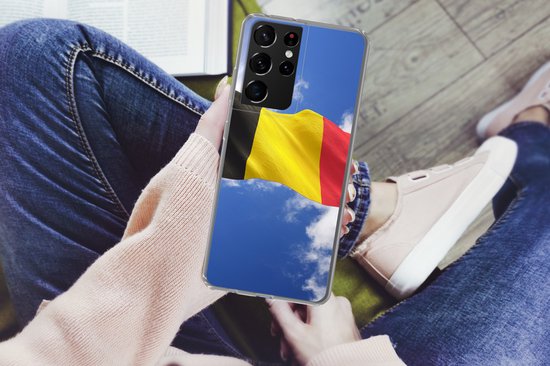 Coque Samsung Galaxy S21 Ultra - Le drapeau de la België flotte dans le ciel - Siliconen