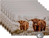 Placemat - Placemats kunststof - Schotse hooglander - Dieren - Stier - 45x30 cm - 6 stuks - Hittebestendig - Anti-Slip - Onderlegger - Afneembaar