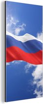 Wanddecoratie Metaal - Aluminium Schilderij Industrieel - De vlag van Rusland wappert in de lucht - 20x40 cm - Dibond - Foto op aluminium - Industriële muurdecoratie - Voor de woonkamer/slaapkamer