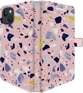 Apple iPhone 13 Telefoonhoesje - Portemonneehoesje  - Met pasjeshouder - Met Marmerprint - Terrazzo - Roze