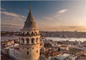 Close-up van de Galatatoren voor de Bosporus in Istanbul - Foto op Forex - 120 x 90 cm