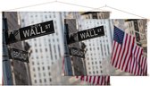 Amerikaanse vlaggen op Wall Street in New York City - Foto op Textielposter - 60 x 40 cm