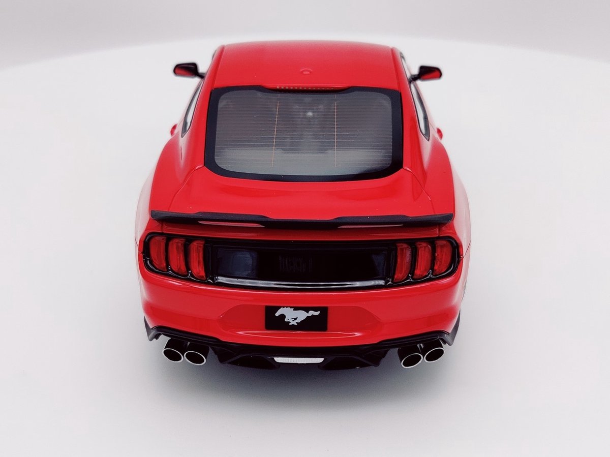 Miniature Ford Mustang 1/18 GT Spirit Mach 1 Rouge/noire 2021