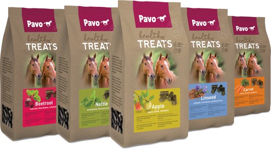Verschillende zakken Pavo gezonde traktaties: met biet, brandnetel, appel, lijnzaad en wortel.