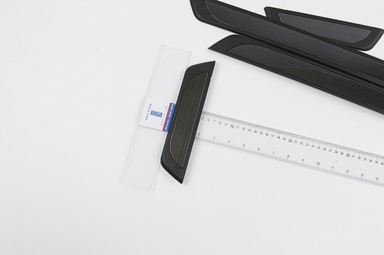 Seuils de porte (baguettes d'entrée) pour Ford Edge 2 2015 (5 portes) - Protection anti-rayures - Set de 4 - Zwart Chrome