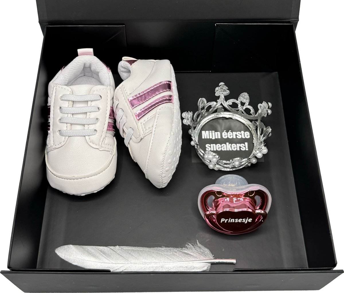 Goedkoopste Kraamcadeau meisje, eerste sneakerbox roze - speen - babysneakers - ook rechtstreeks op te sturen - diverse kleuren
