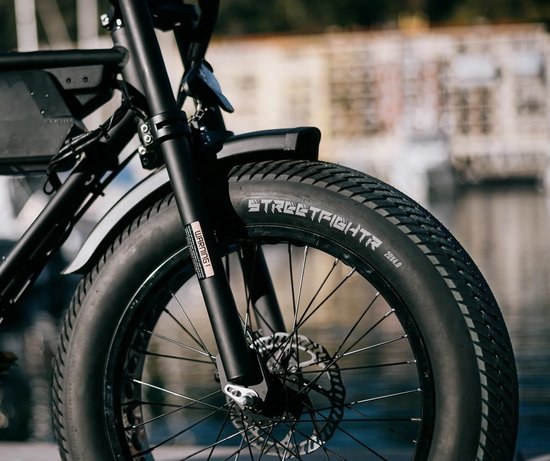 Set de 2 Pneumatiques FatBike URBAN CITY STREETFIGHTER 20" avec Chambres à air 20 x 4,0 pouces ERTRO 100-406 20x4. 0 Pneus Fat bike 20 pouces - Ouxi - Knaap - Phatfour - Super73 - Zwart