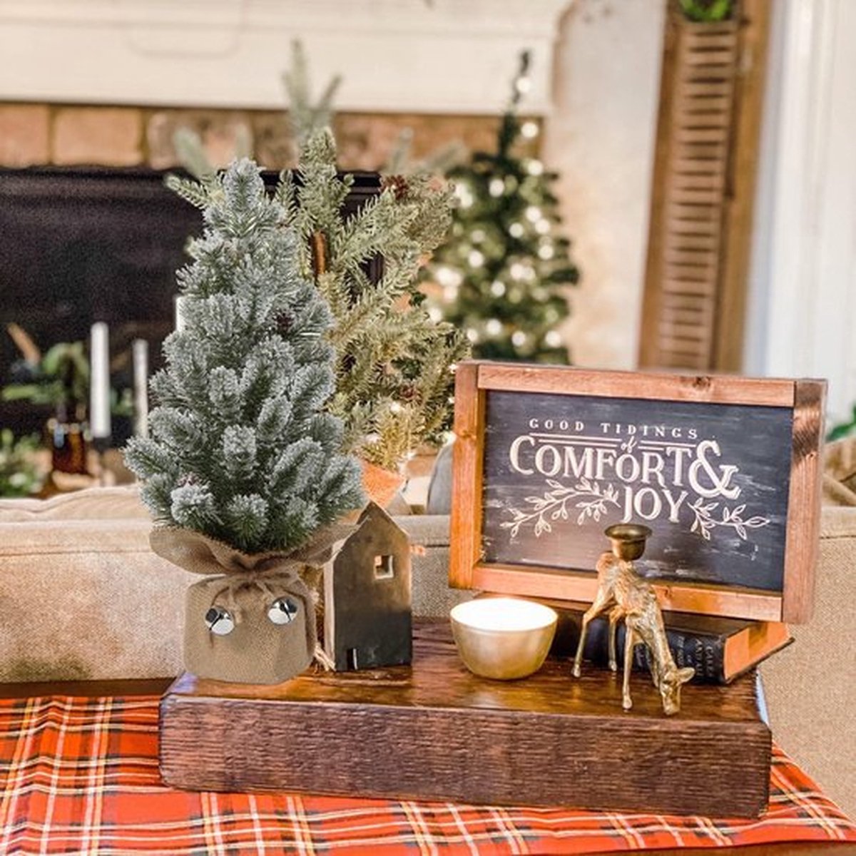 Set Van 2 Mini Kerstbomen Met Slingers - Keuze Uit 3 Kleuren! | - Dagelijks