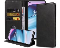 Smartphonica Telefoonhoesje geschikt voor OnePlus Nord CE 5G kunstleren Hoesje met Magnetische sluiting en Pasjeshouders Book Case met Klepje - Zwart geschikt voor OnePlus CE 5G