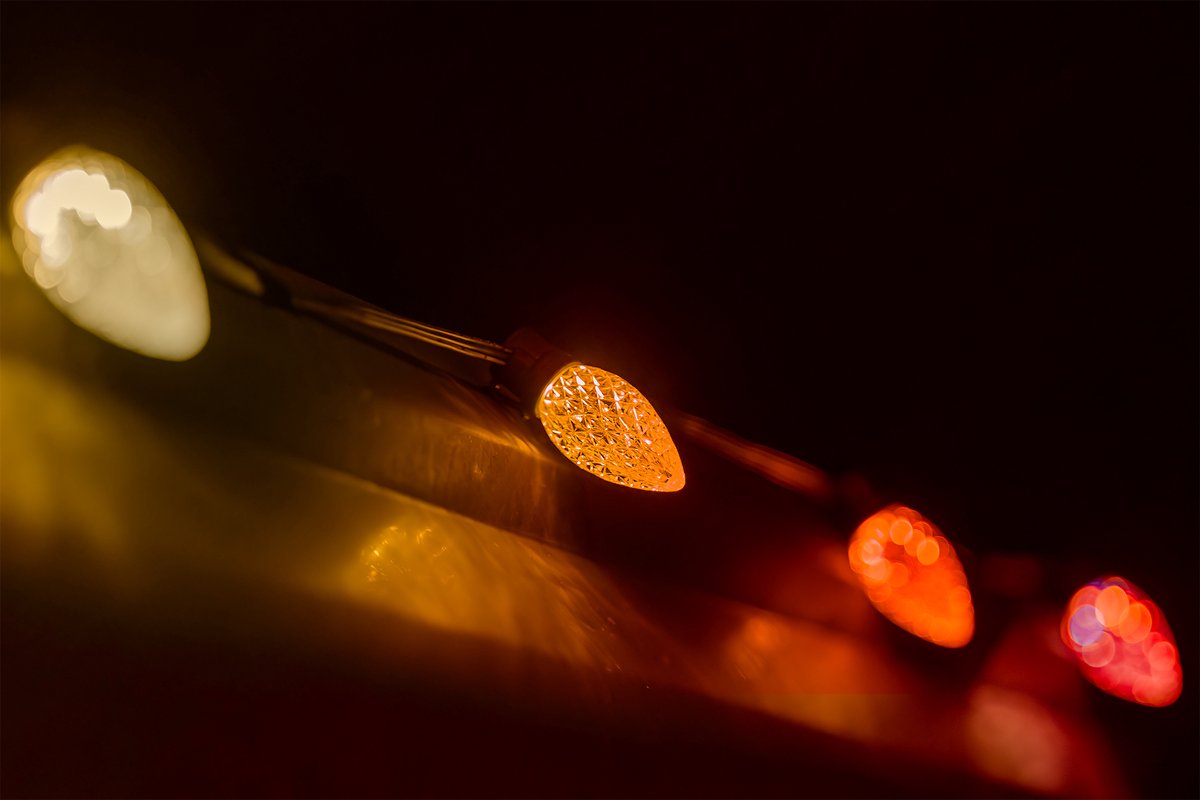 Twinkly C9 lampen - App gestuurde - LED-lichtslinger met 80 RGB (16 miljoen kleuren) LED's - 24,4m - Groene kabel - Slimme buitenverlichting – foto 3