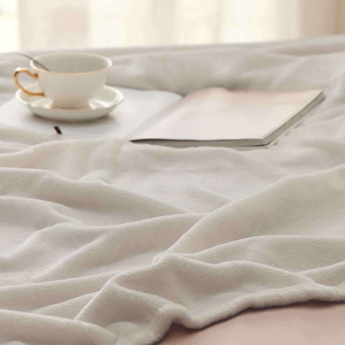Unyqoos Extra Grote Ultra Zachte Flanellen Fleece Deken voor Comfort en Warmte in Huis en Tuin beige