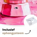 Roze koffiezetapparaat, geschilderd in dikke roze verfstreken.