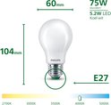 Philips UltraEfficient LED lamp, mat wit, 75W equivalent, E27 fitting, koel wit (4000K), 104mm hoog, 60mm breed.
