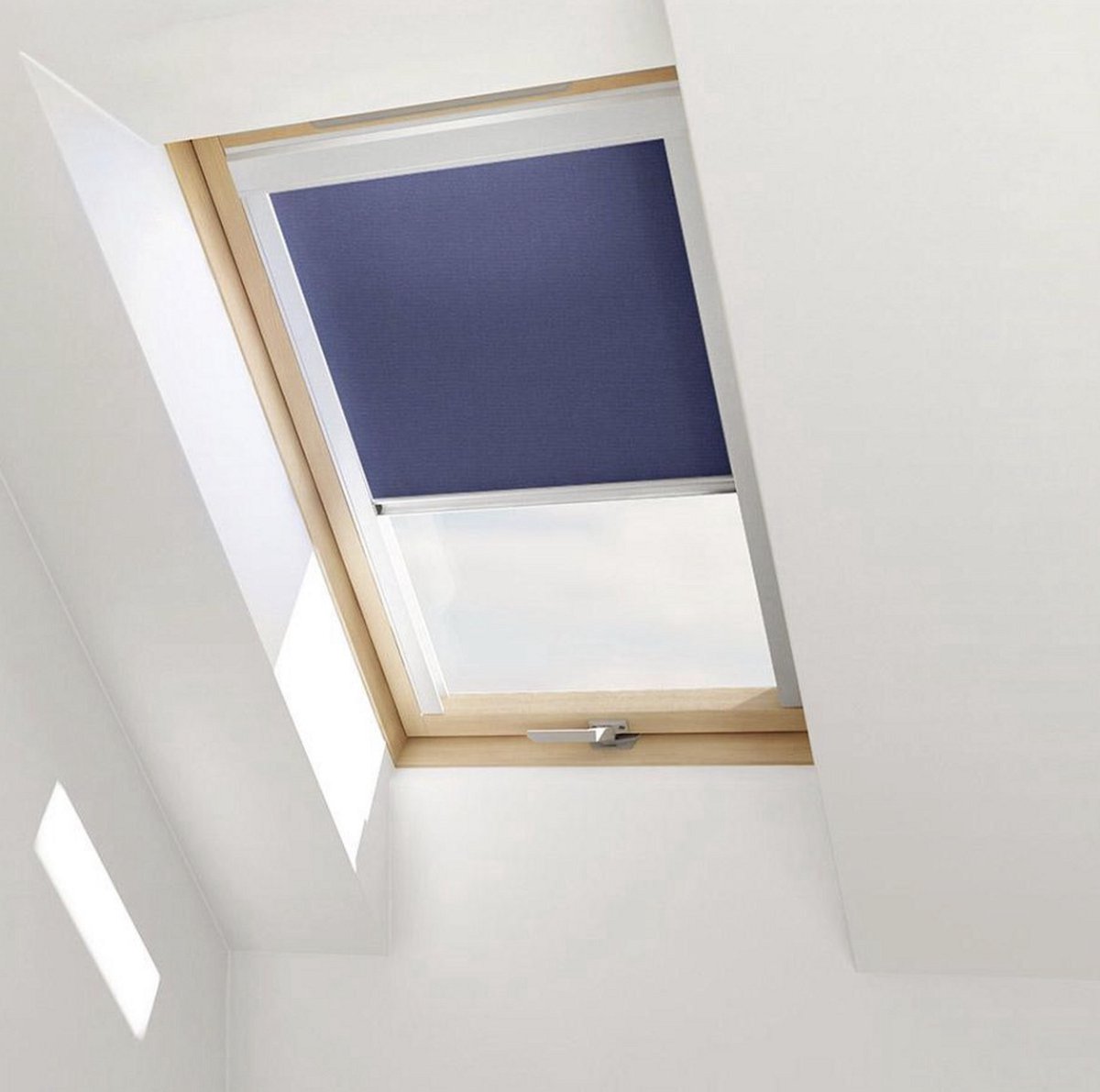 Contrio Verduisterend Rolgordijn voor VELUX dakraam U08, 808, 8 *BLAUW*