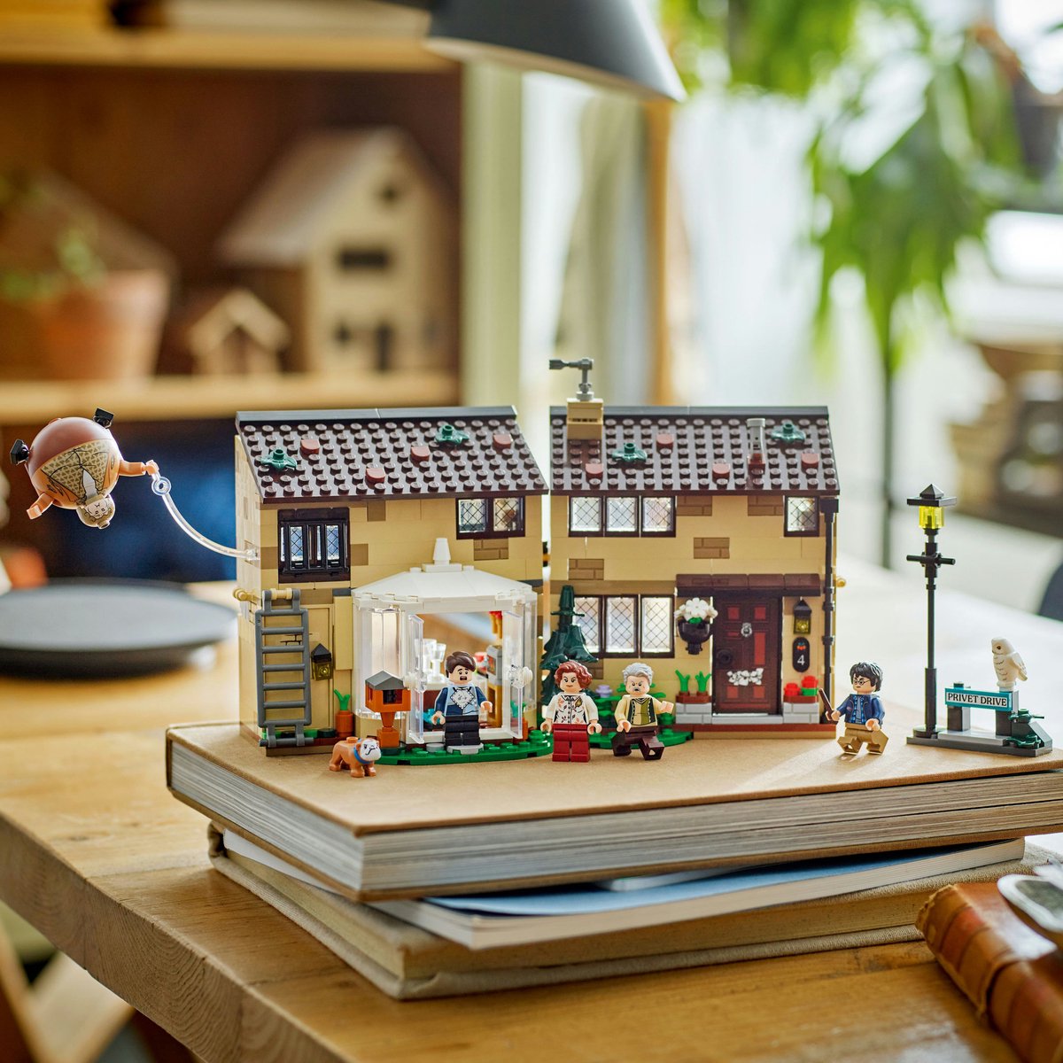 LEGO Harry Potter Ligusterlaan: Bezoek van Tante Margot Bouwpakket - 76451 — afbeelding 12