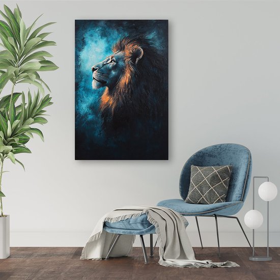 Majestueuze leeuw in blauw en oranje - Leeuw poster - Muurdecoratie dieren - Realisme kunststroming - Muurdecoratie klassiek - Muurdecoratie - poster 80x120 cm