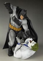 FANS Batman : The Dark Knight Returns ARTFX statue