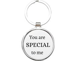 Akyol - youre special to me Sleutelhanger - Liefde - geliefde - familie - valentijnsdag - relatie - degene waarvan je houdt - cadeautje voor vriend of vriendin - verjaardagscadeau - cadeau - kado - gift - geschenk - verrassing - 4 x 7,5 CM
