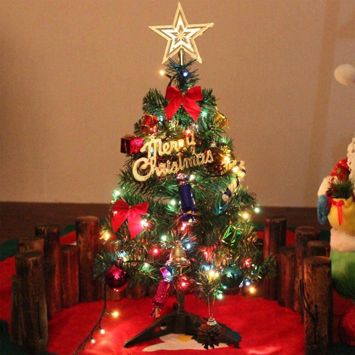 Equivera Mini Kerstboom - Kleine Kerstboom - Mini Kerstboompje met Verlichting - Mini Kerstboom met Lampjes - Mini Kerstboom met Decoratie - Mini Kerstboom met Versiering - Minikerstboom - Kerst Decoratie - Kerstversiering