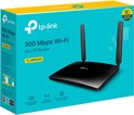 Doos van TP-Link TL-MR6400 4G LTE router, 300 Mbps Wi-Fi, met afbeelding van router.