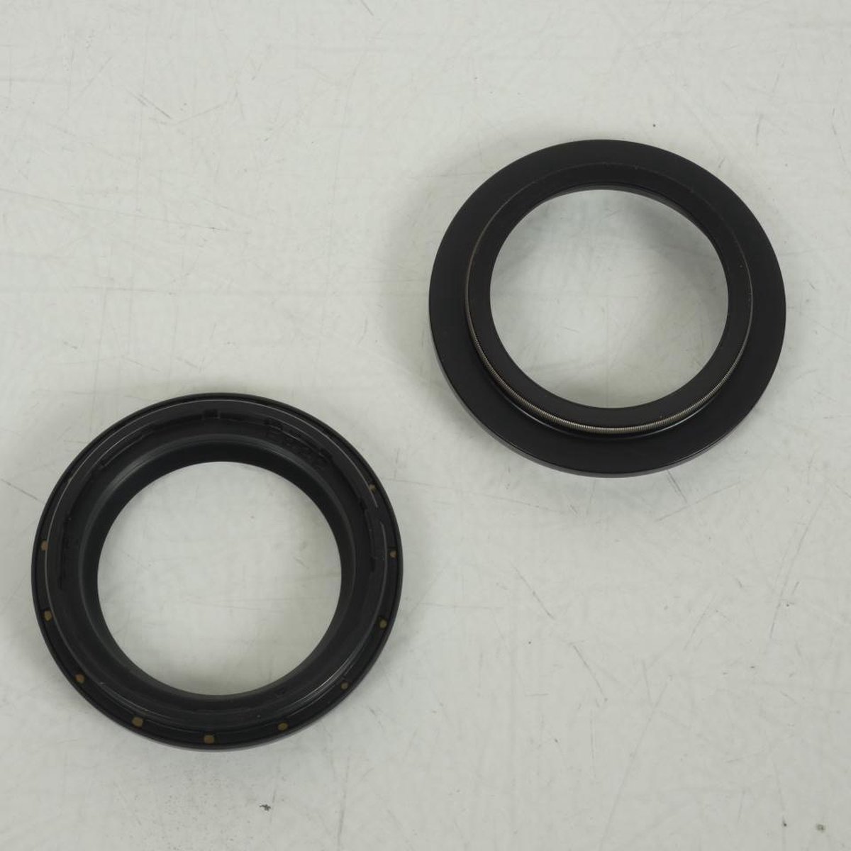 wrp voorvork stofhoes voor suzuki 650 gsf bandit s 2009 tot 2015 41x53/59x12mm nieuw