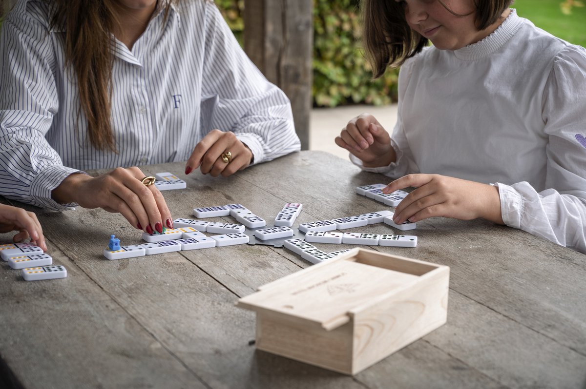 Domino Dubbel 12 Mexican Train – 91 Stenen met Gekleurde Ogen – Houten Kist met Schuifdeksel – Inclusief Station & Treinen – Strategisch Familiespel – Engelhart — afbeelding 5
