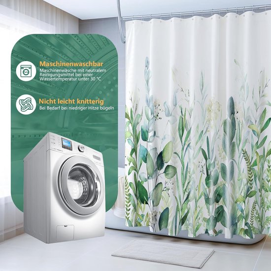 Wit douchegordijn met aquarelprint van groene bladeren en takken. Naast een wasmachine.