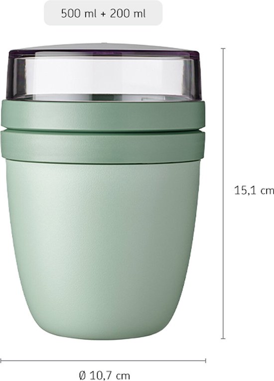 Een lichtgroene lunchpot van 500 ml + 200 ml, met afmetingen 15,1 cm hoogte en 10,7 cm diameter.