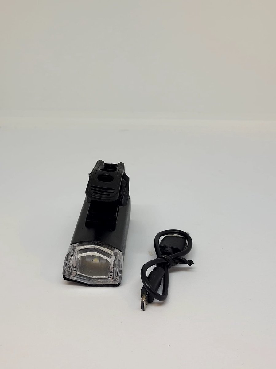 Jumada's - Oplaadbare fietslamp - Waterdicht - 400 lumen - USB-oplaadbaar - Zwart - Voorlicht - Fietsverlichting - Voorlamp