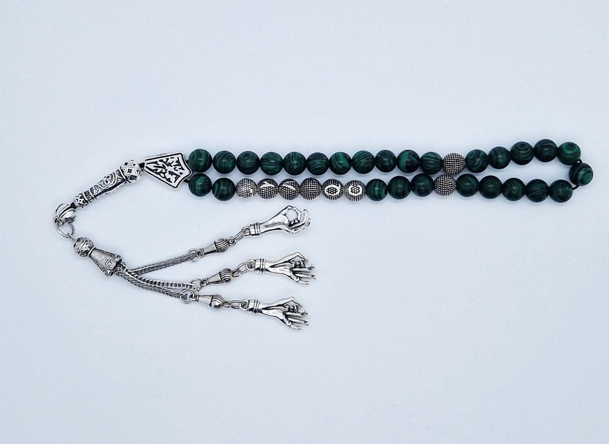 Handgemaakte naam tasbih 33 Kralen Natuursteen “Malachiet” - met metaal tassel “ Handpalm"- Met je naam of de naam van uw geliefde- 8 mm diameter van de korrel