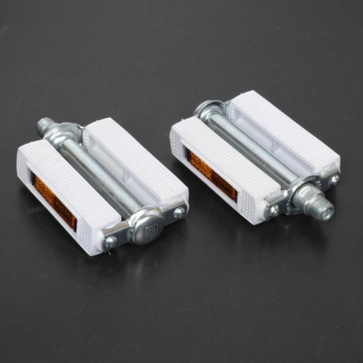 Rechter en linker pedaalverbinding K465 wit reflector voor fiets 9/16 ø14,3 mm