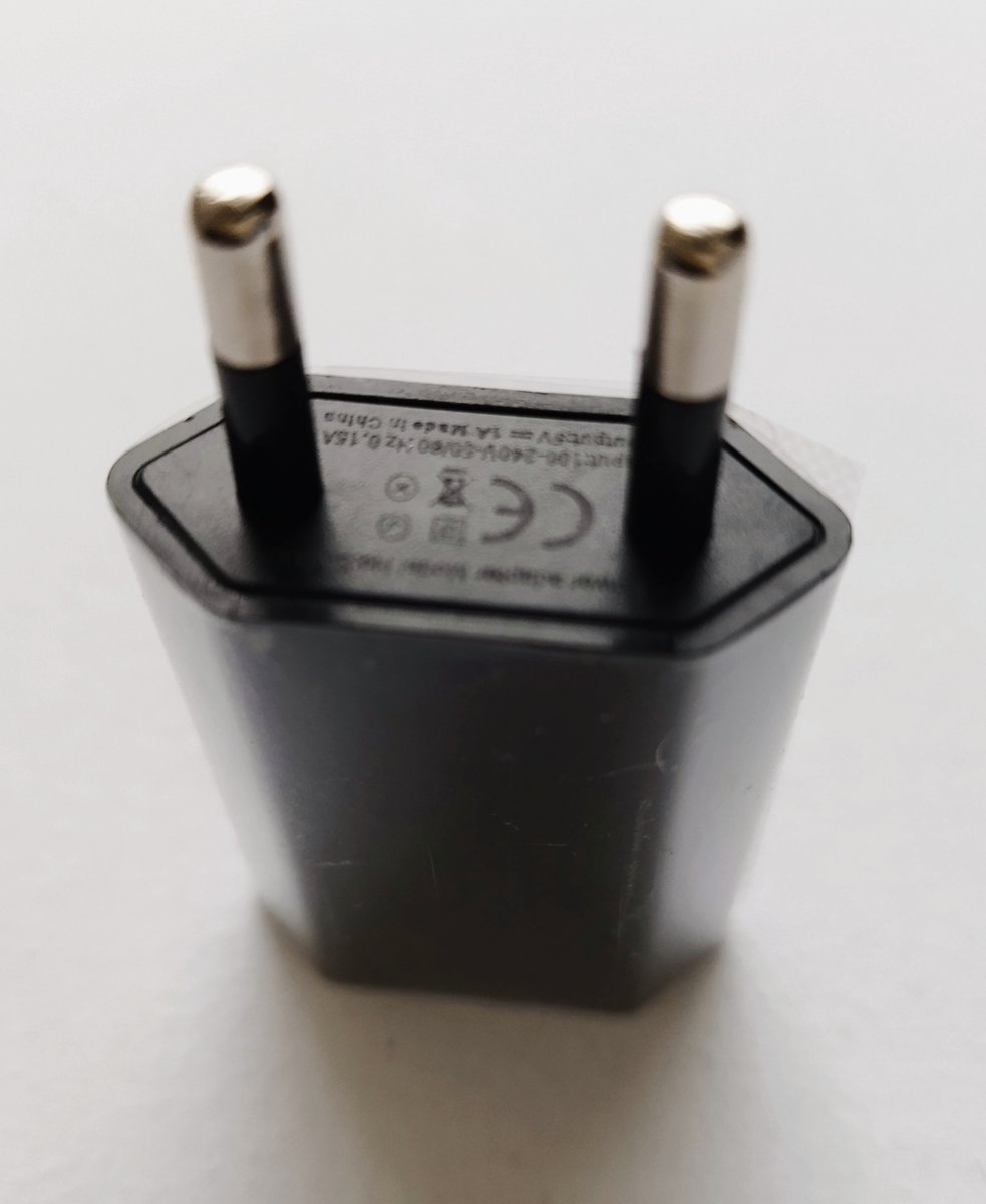 Universal USB adapter - USB stekker - USB lader - Reisstekker - Blokje - Universeel -zwart - USB Charger