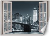 Trend24 - Behang - Raam - New York City Brooklyn Bridge Zwart En Wit - Vliesbehang - Fotobehang - Behang Woonkamer - 280x200 cm - Incl. behanglijm