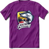 Fishing - Vissen T-Shirt | Grappig Verjaardag Vis Hobby Cadeau Shirt | Dames - Heren - Unisex | Tshirt Hengelsport Kleding Kado - Paars - L