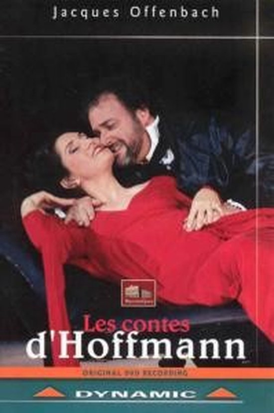 Man en vrouw in rode jurk omhelzen elkaar, met 'Les contes d'Hoffmann' tekst.