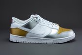 Nike Dunk Low Heirloom (W) - Dames Sneakers Sportschoenen Schoenen Gold-Zilver-Wit DH4403-700 - Maat EU 38.5 US 7.5