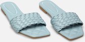 LOLALIZA Platte sandalen met vlechtwerk - Light Blauw - Maat C37