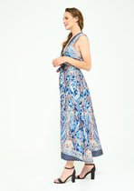 LOLALIZA Satijnen jurk met kleurrijke print - Marine Blauw - Maat 42