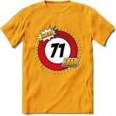 71 Jaar Hoera Verkeersbord T-Shirt | Grappig Verjaardag Cadeau | Dames - Heren | - Geel - 3XL