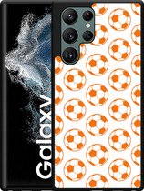 Galaxy S22 Ultra Hardcase hoesje Orange Soccer Balls - Designed by Cazy