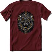 Leeuw - Dieren Mandala T-Shirt | Geel | Grappig Verjaardag Zentangle Dierenkop Cadeau Shirt | Dames - Heren - Unisex | Wildlife Tshirt Kleding Kado | - Burgundy - L