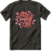 You Complete Me - Valentijn T-Shirt | Grappig Valentijnsdag Cadeautje voor Hem en Haar | Dames - Heren - Unisex | Kleding Cadeau | - Donker Grijs - 3XL
