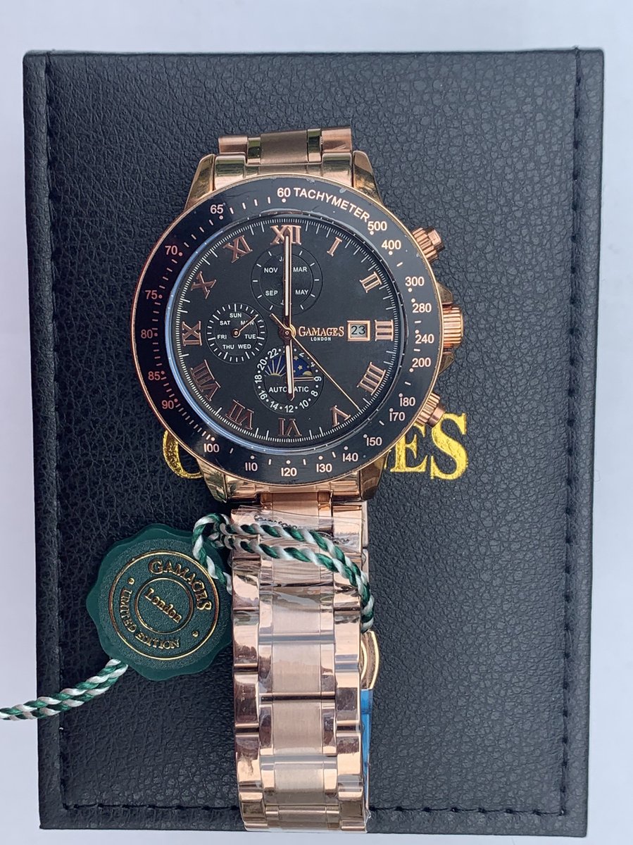 Gamages horloge race calendar sale
